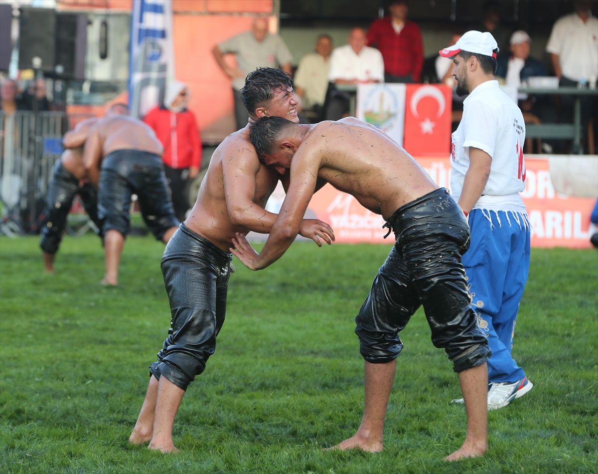 Tokat'ta 1. Ali Yücel Yağlı Pehlivan Güreşleri yapıldı