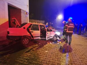 TOKAT (AA) – Tokat'ın Niksar ilçesinde park halindeki traktörün römorkuna