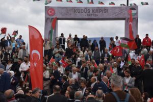 TRABZON (AA) – Trabzon'da "Özgür Filistin İçin Hareket Et" sloganıyla