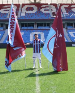 TRABZON (AA) – Trabzonspor Kulübü, Faslı futbolcu Benjamin Bouchouari ile