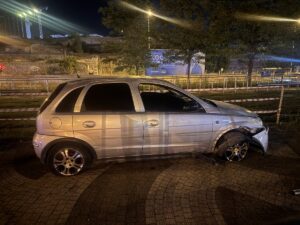 KAYSERİ (AA) – Kayseri'de tramvay yoluna giren otomobilin alkollü sürücüsünün