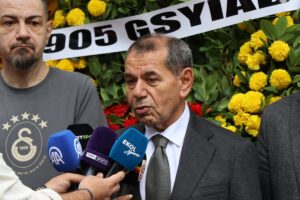 İSTANBUL (AA) – Türk futbolunun ve Galatasaray'ın unutulmaz efsanesi "Taçsız