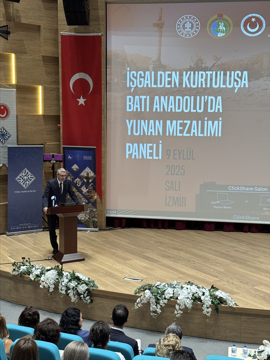 Türk Tarih Kurumu Başkanı Özgen, İzmir'deki panelde “Yunan mezalimini” anlattı: