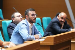 İSTANBUL (AA) – Üsküdar Belediye Meclisi'nde, tadilat gerekçesiyle kapatılan çocuk