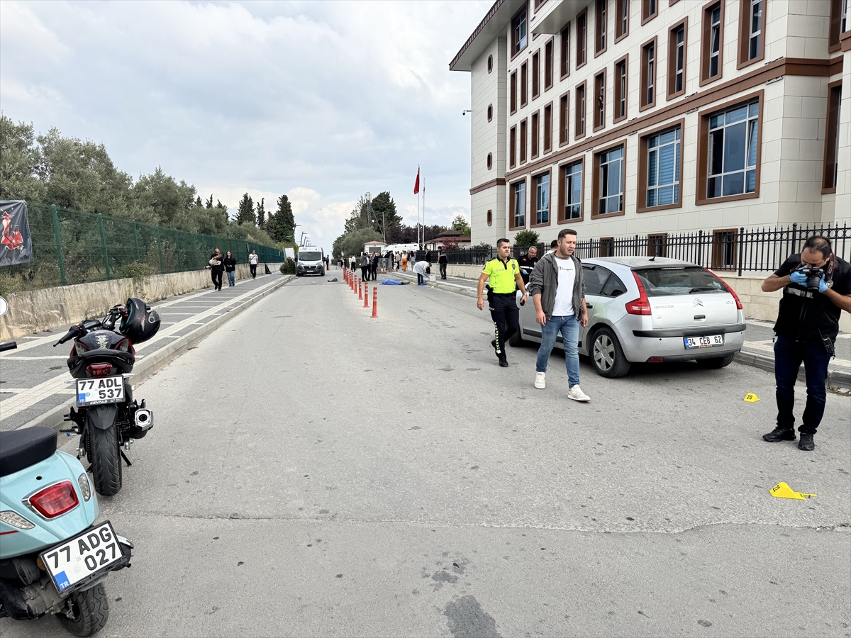 Yalova Adliyesi girişindeki silahlı saldırıda 1 kişi öldü, 1 kişi yaralandı