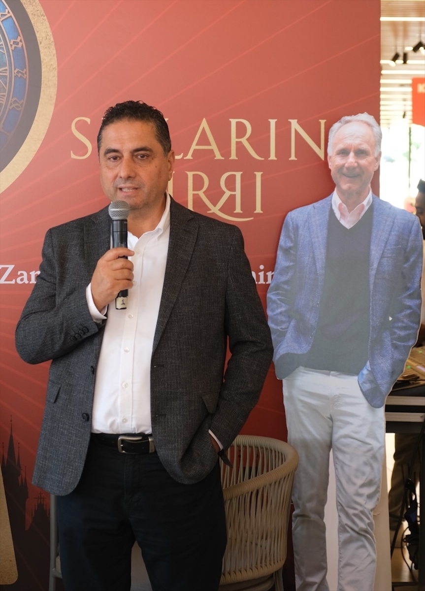 Yeni kitabı “Sırların Sırrı” tanıtılan yazar Dan Brown, Türk okurlarına video mesaj gönderdi