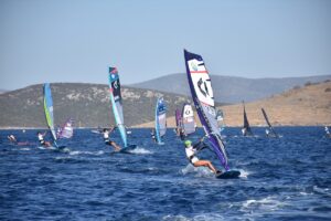 MUĞLA (AA) – Züber TYF Windsurf Türkiye Ligi Şampiyonası'nın 3.