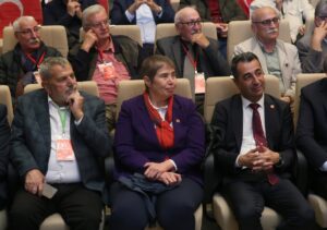 RİZE (AA) – CHP Genel Başkan Yardımcıları Erhan Adem ve