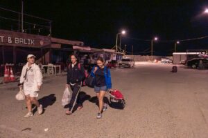 ADANA (AA) – 5. İskenderun Körfezi Açık Deniz Yüzme Maratonu,