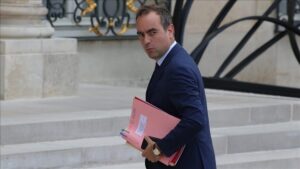 ANKARA (AA) – Fransa’da hafta başında istifa eden ve daha