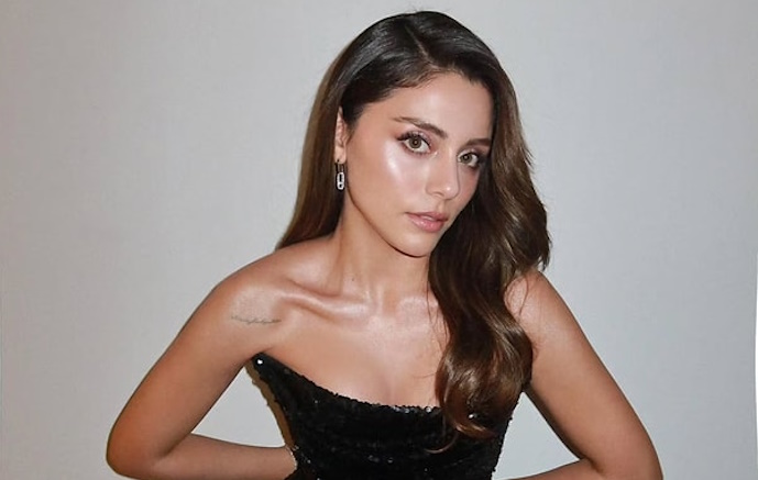 Kızılcık Şerbeti’ni izleyenler bu habere çok çok üzülecek Kızılcık Şerbeti dizisinde 'Doğa' karakterini canlandıran Sıla Türkoğlu dizinden ayrılıyor.