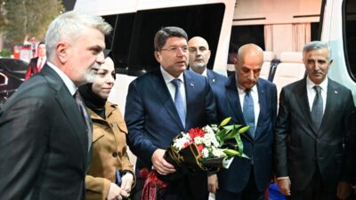 KAHRAMANMARAŞ (AA) – Adalet Bakanı Yılmaz Tunç, Kahramanmaraş Büyükşehir Belediyesi'ni