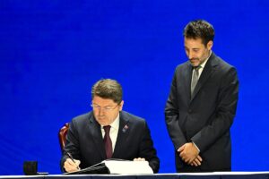 HANOI (AA) – Adalet Bakanı Yılmaz Tunç, Siber Suçlara Karşı