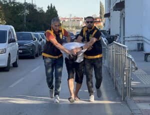 ADANA (AA) – Adana'nın merkez Seyhan ilçesinde 8 yaşındaki çocuğu