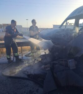 ADANA (AA) – Adana'nın merkez Sarıçam ilçesinde işçi servisinin çarptığı