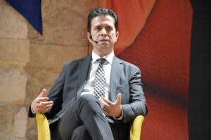 ADANA (AA) – Adana'da meme kanseri farkındalık ayı kapsamında, Acıbadem