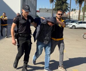 ADANA (AA) – Adana'da ofis, ev ve muhtarlık binasının kurşunlanması