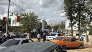 ADIYAMAN (AA) – Adıyaman'da bir kişi, dini nikahlı eşini yaraladığı