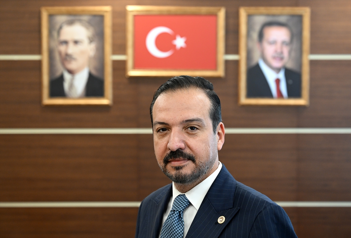 AK Parti'li Zorlu, Türk soylu yabancıların Türkiye'deki çalışma koşullarına ilişkin düzenlemeyi değerlendirdi: