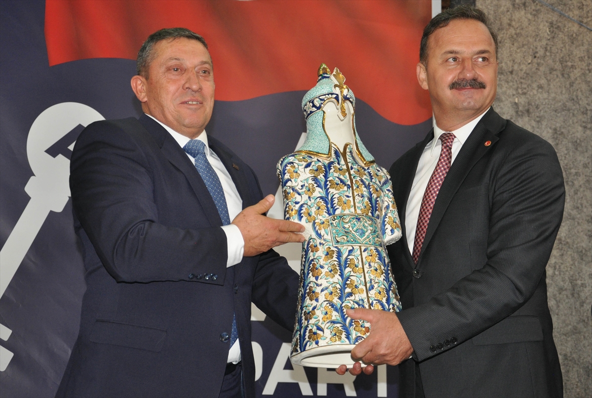 Anahtar Parti Genel Başkanı Ağıralioğlu, Kütahya'da programlara katıldı