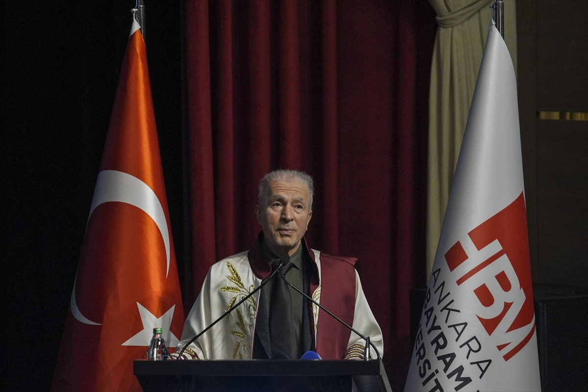 Ankara Hacı Bayram Veli Üniversitesi'nin 2025-2026 Akademik Yılı Açılış Töreni yapıldı