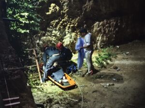 ANTALYA (AA) – Antalya'nın Muratpaşa ilçesinde 4 metre derinlikteki çukura