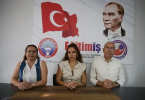 ANTALYA (AA) – Antalya'nın Alanya ilçesinde bir ilkokulda öğretmene tokat