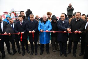 ARDAHAN – Ardahan'ın Çıldır ilçesindeki Karaçay Kanyonu'nda, tarihi Şeytan Kalesi'nin