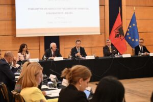 TİRAN (AA) – Arnavutluk ile Avrupa Birliği (AB) arasında kurulan