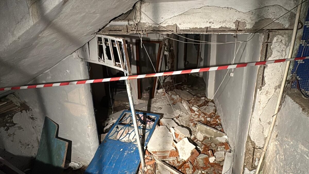 İSTANBUL (AA) – Bağcılar'da bir dairede tüp patlaması sonucu çıkan