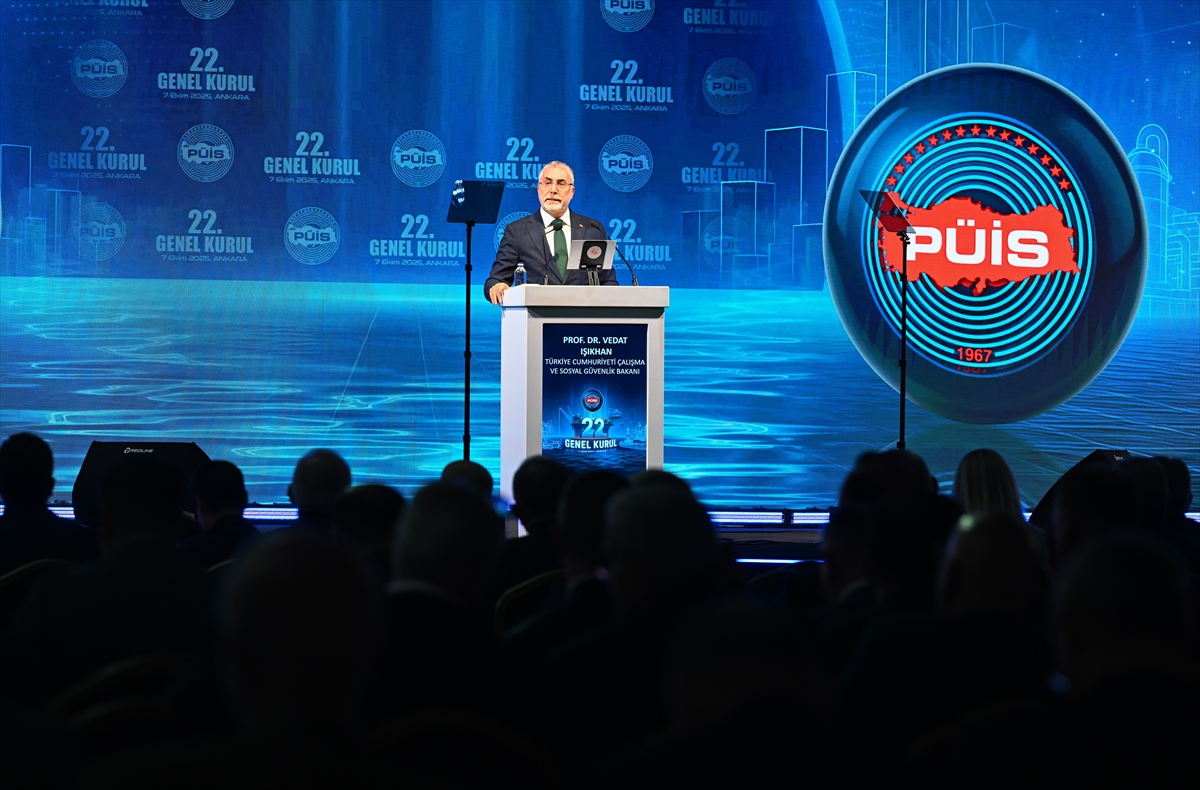 Bakan Işıkhan, Petrol Ürünleri İşverenler Sendikasının genel kuruluna katıldı: