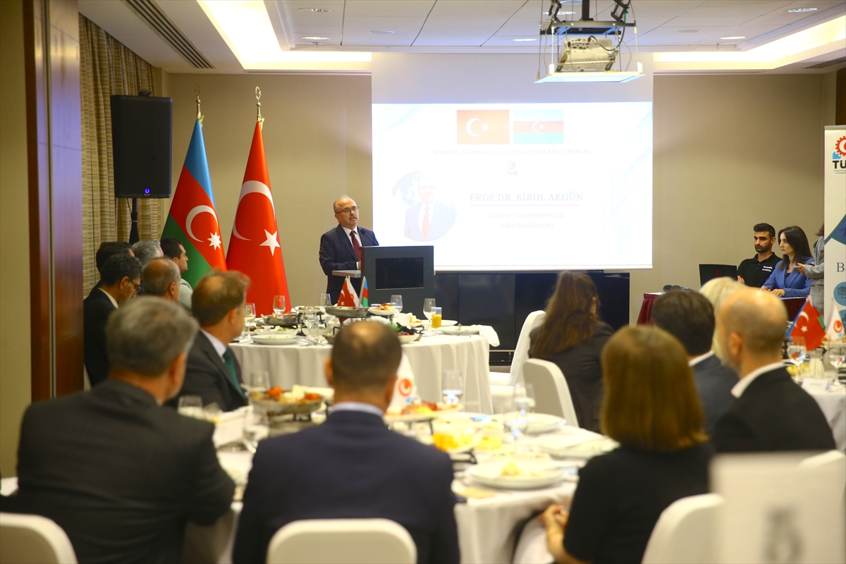 Bakü'de “Türkiye-Azerbaycan İş Dünyasında Yeni Ufuklar” temalı etkinlik düzenlendi