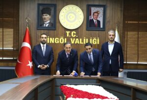 BİNGÖL (AA) – Bingöl'de, kamu ve özel sektörde görev yapan