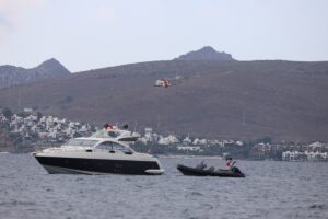 MUĞLA (AA) – Muğla'nın Bodrum ilçesi açıklarında teknenin batması sonucu