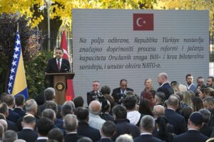 SARAYBOSNA (AA) – Bosna Hersek’in başkenti Saraybosna’da, Cumhuriyet’in kuruluşunun 102.