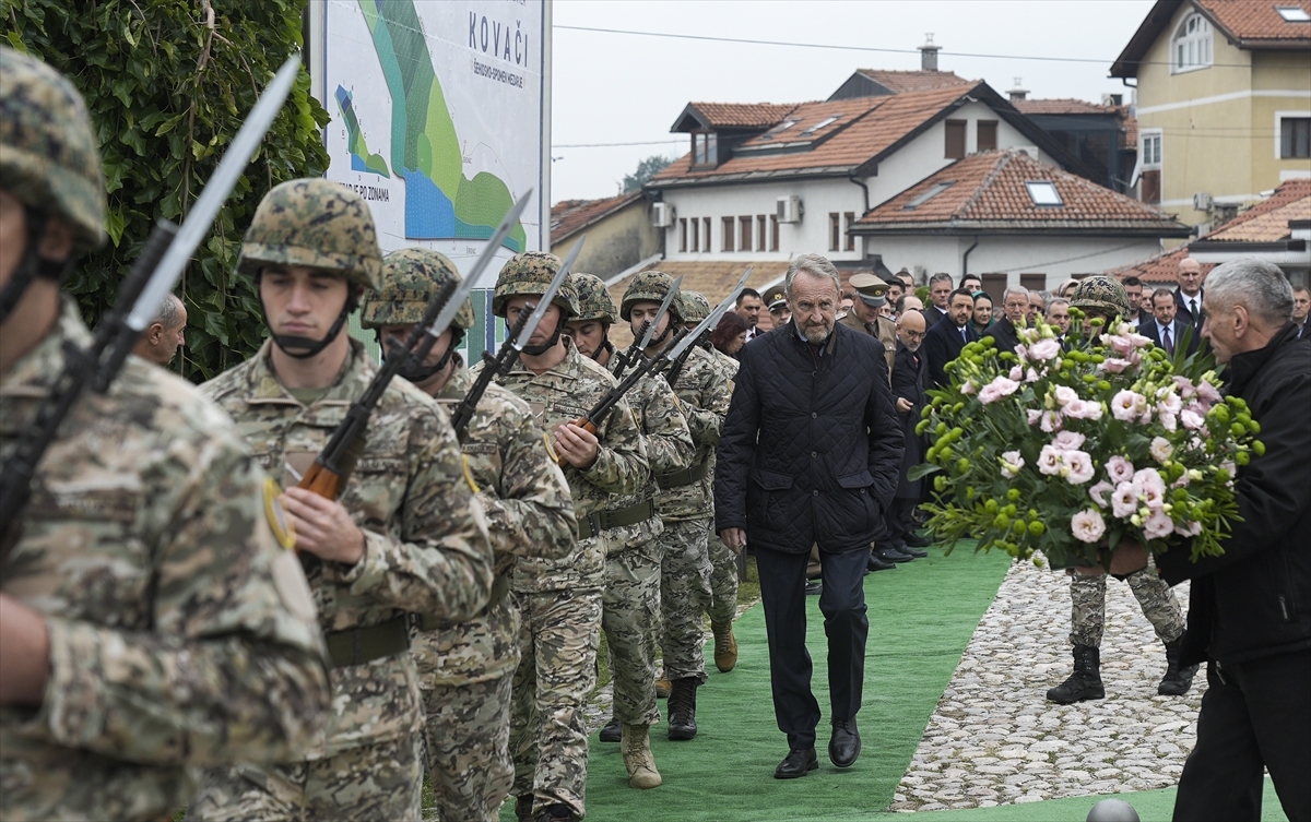 SARAYBOSNA (AA) – Bağımsız Bosna Hersek'in ilk Cumhurbaşkanı Aliya İzetbegoviç