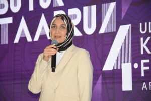 -Festivalde, "Rehber" filmiyle yönetmen Mert Erez birinci, "Blur" filmiyle İranlı