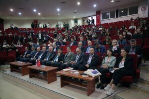 ÇANAKKALE (AA) – Ulaştırma ve lojistik alanında akademi, kamu ve