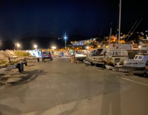 ÇANAKKALE (AA) – Çanakkale’nin Ayvacık ilçesinde bir kişi liman içindeki