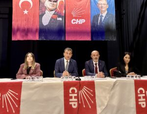 KIRŞEHİR (AA) – CHP Genel Başkan Yardımcısı Burhanettin Bulut, Kırşehir'de