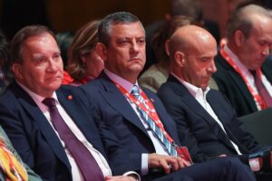 ANKARA (AA) – CHP Genel Başkanı Özgür Özel, Hollanda'nın başkenti