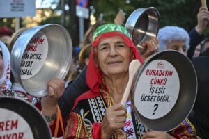 ANKARA (AA) – CHP Kadın Kollarınca "17 Ekim Dünya Yoksullukla