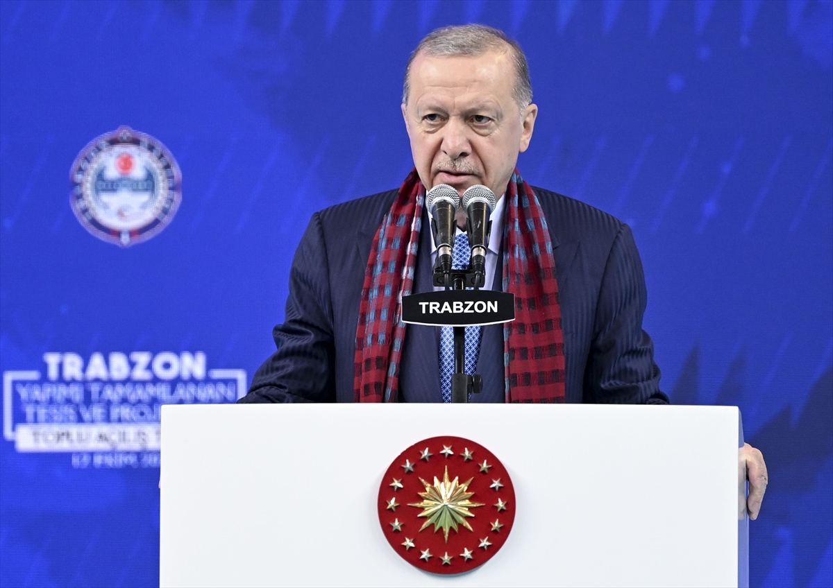 Cumhurbaşkanı Erdoğan, Trabzon'da yapımı tamamlanan tesis ve projelerin açılış töreninde konuştu: (1)