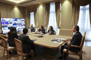 - "Çevrim içi gerçekleştirilen toplantıda, ABD ve Rusya Devlet Başkanlarının