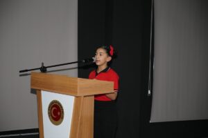 - "Devlet Tiyatroları olarak tiyatroyu sadece büyük sahnelere değil çocuklarımızın