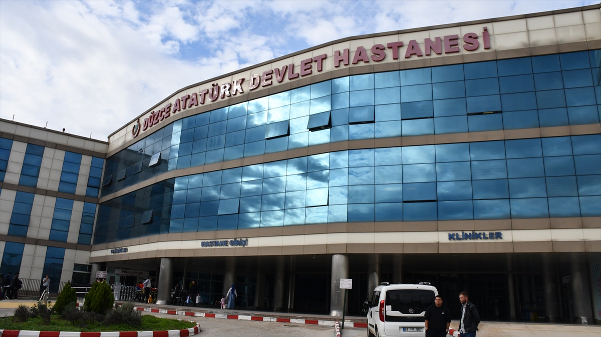 Düzce'de beyin ölümü gerçekleşen hastanın bağışlanan organları 3 kişiye nakledildi
