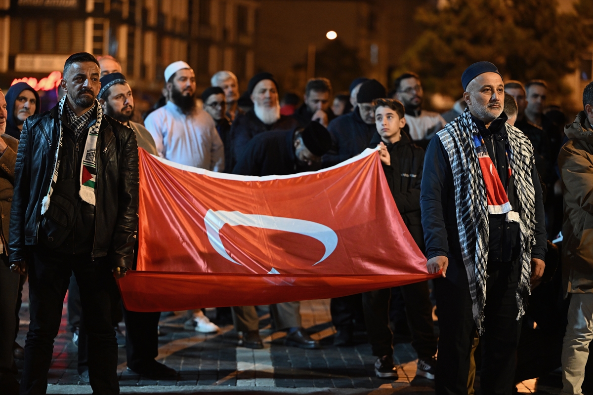 Sakarya ve çevre illerde  İsrail'in Küresel Sumud Filosu'na yönelik saldırısına tepki