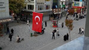 DÜZCE (AA) – Düzce'de, Cumhuriyetin 102. yılına ithafen yapılan sosyal