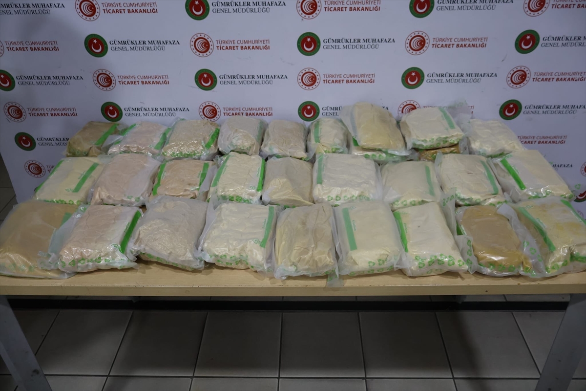 Edirne'de sınır kapılarında 524 kilo 336 gram uyuşturucu ele geçirildi