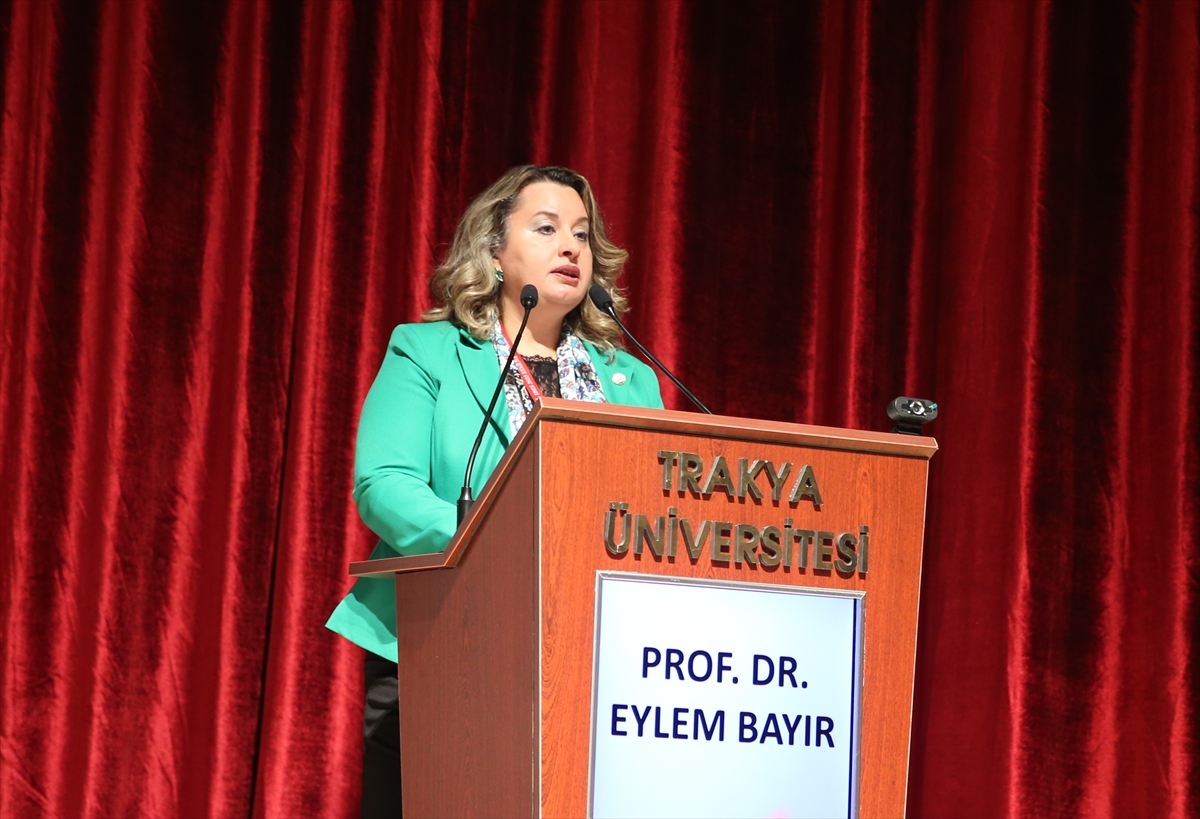 Edirne'de yapay zekanın eğitimi dönüştürmedeki rolü ele alındı